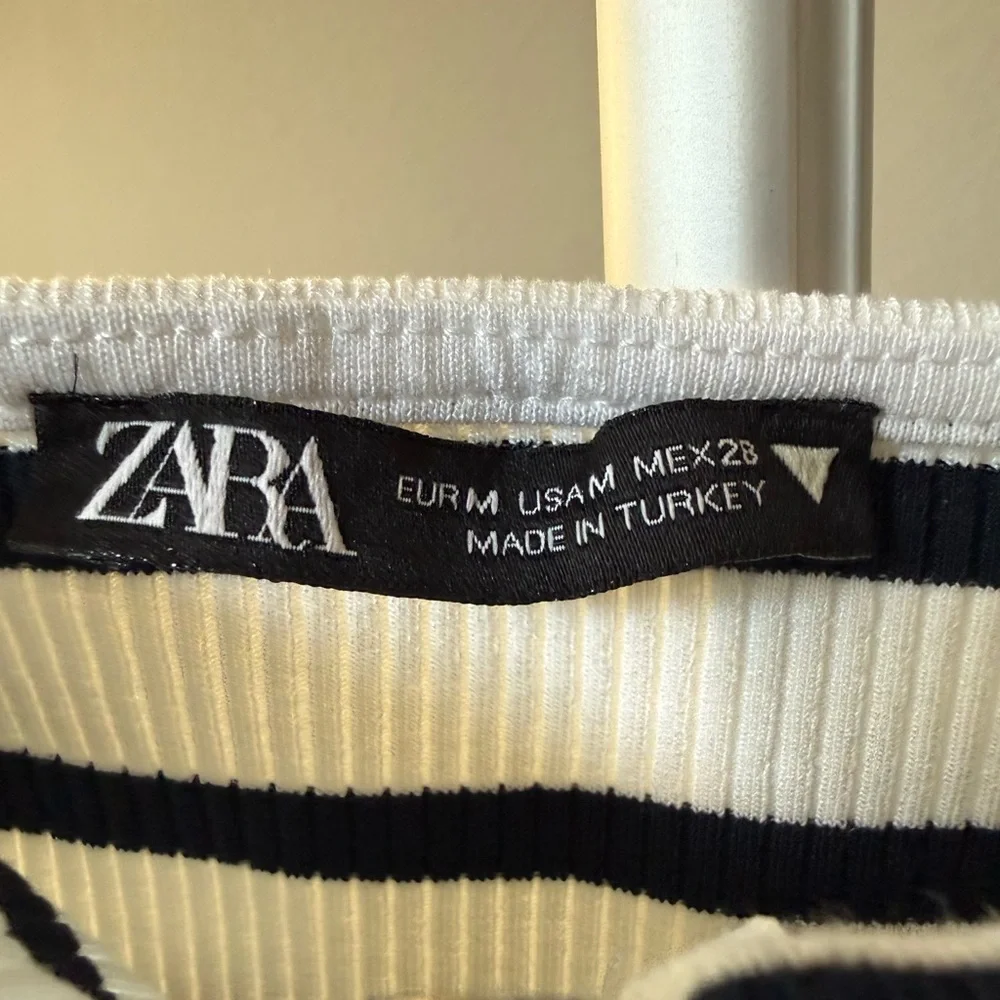 Zara Striped Zipper Crop Top - Picture 3 of 5